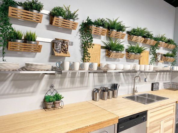 Circle Hub Ventura: 1300 Eastman Ave, Ventura, CA 93003